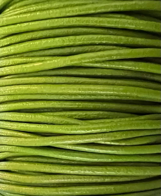 Cuir rond 2 mm couleurs pastel et métallisées - Vert herbe