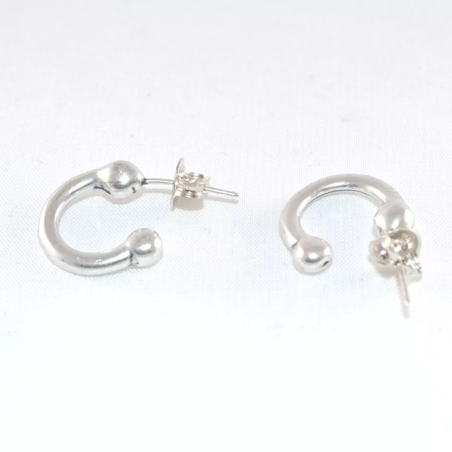 Boucles d'oreille demi- créole plaqué argent