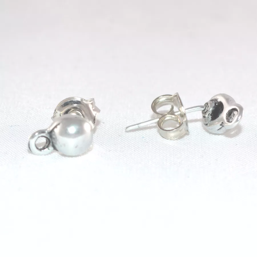 Boucles d'oreilles à clous 