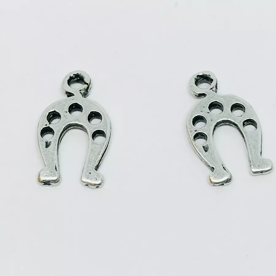 Pendant petit fer à cheval