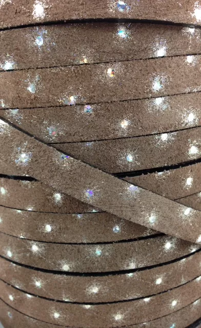 Cuir daim étoilé 10mm 5.67€ht/m - Marron