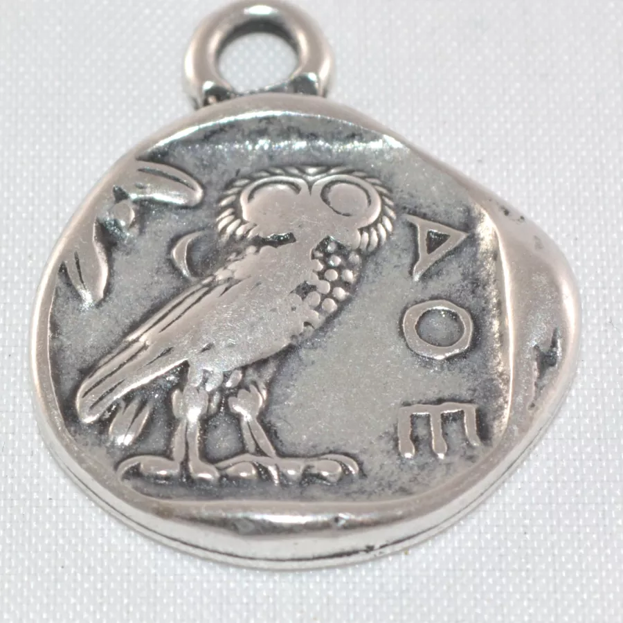Pendant médaille avec chouette