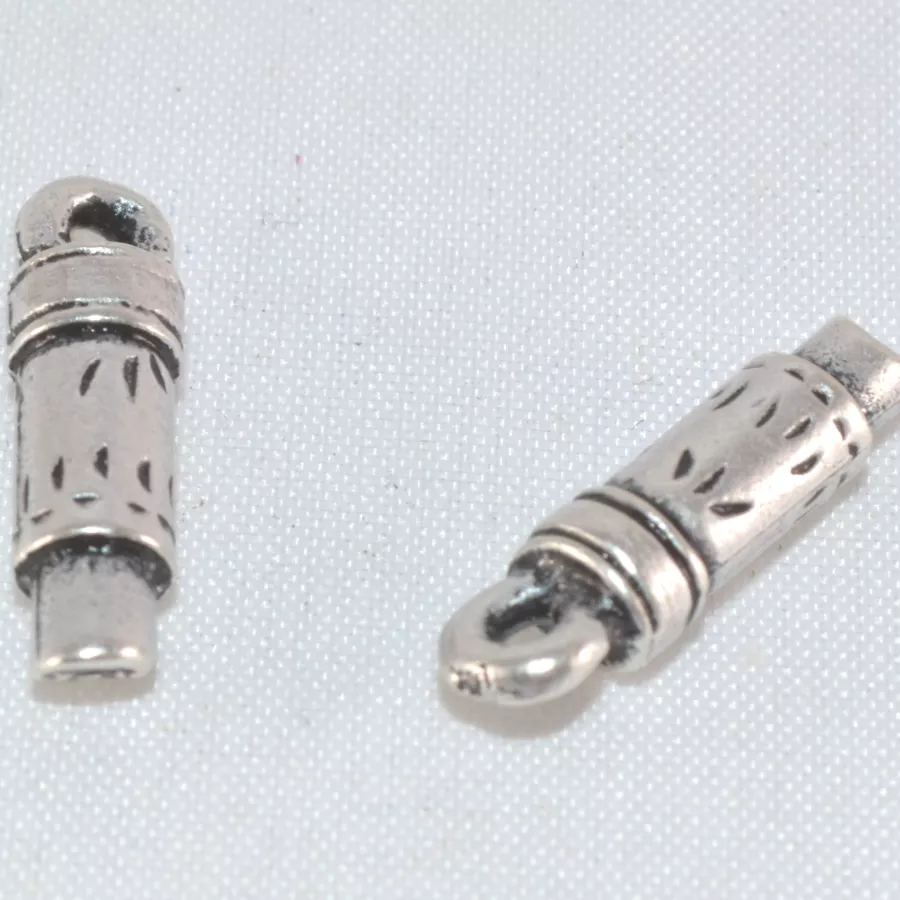 Pendant rouge à lèvre