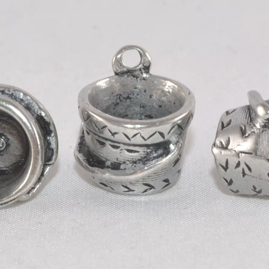 Pendant seau avec anse