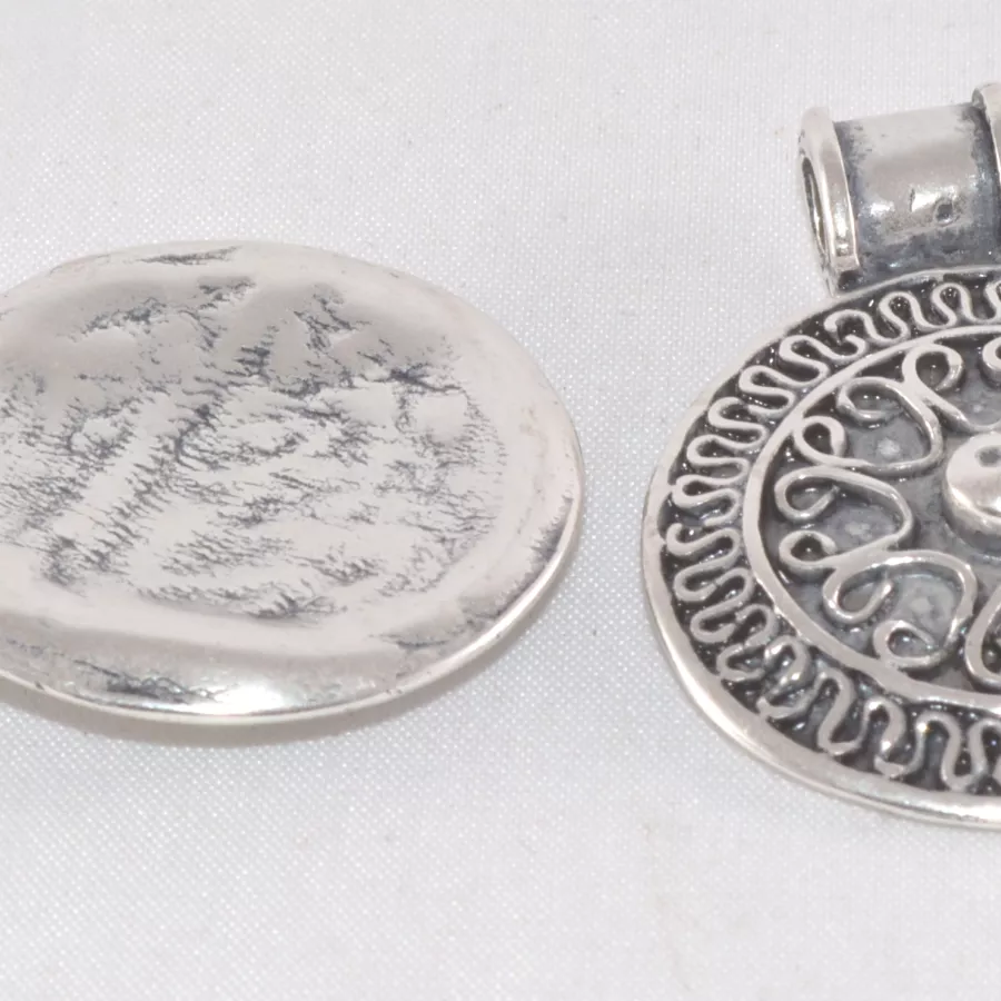 Pendant  médaille avec motif