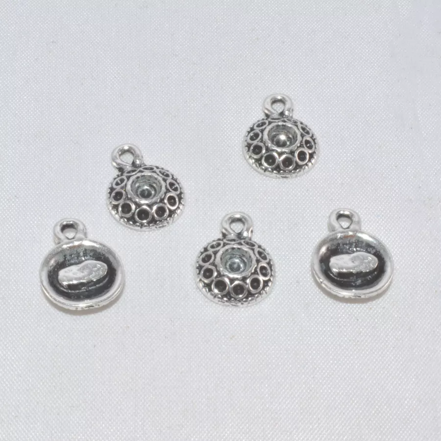 Medaillon avec emplacement pour perle