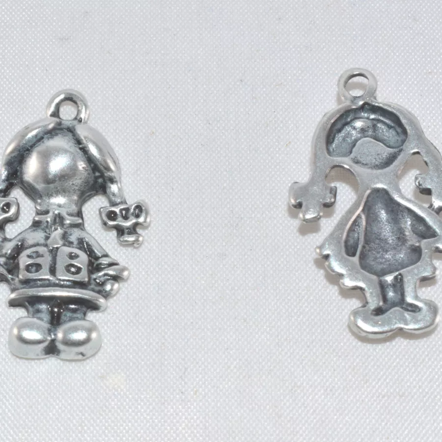 Pendant petite avec couettes