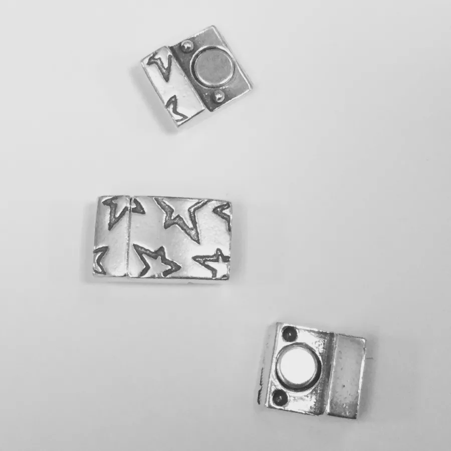 Fermoir aimanté en étain pour cuir 10mm avec motif étoiles allongés - Argent or rose