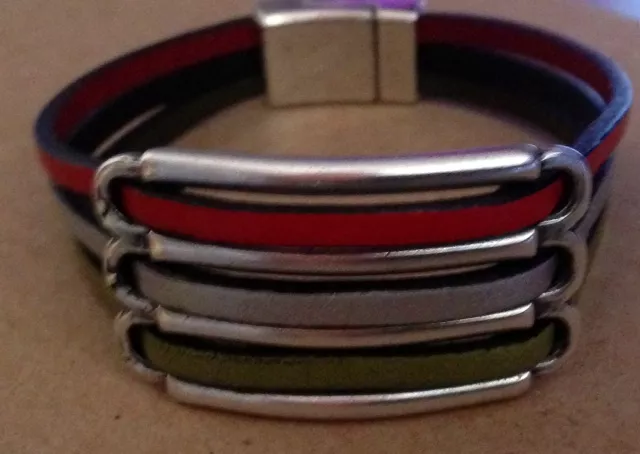 5 Passants  pour cuir 3mm rond ou plat