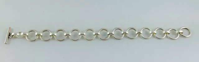 Bracelet avec des cercles ronds