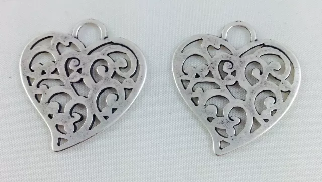 10 Pendants coeur filigranné