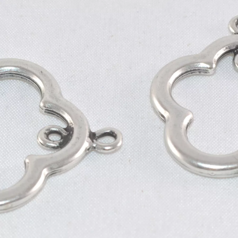 Pendant fleur ou intercalaire