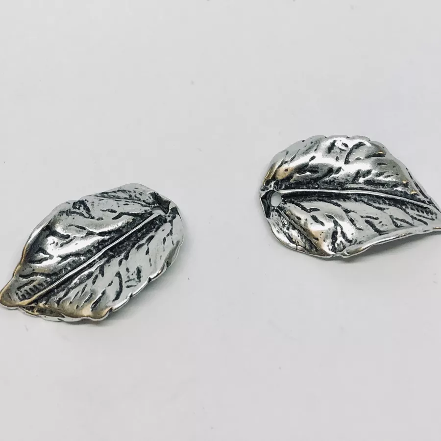 20 Pendants feuilles