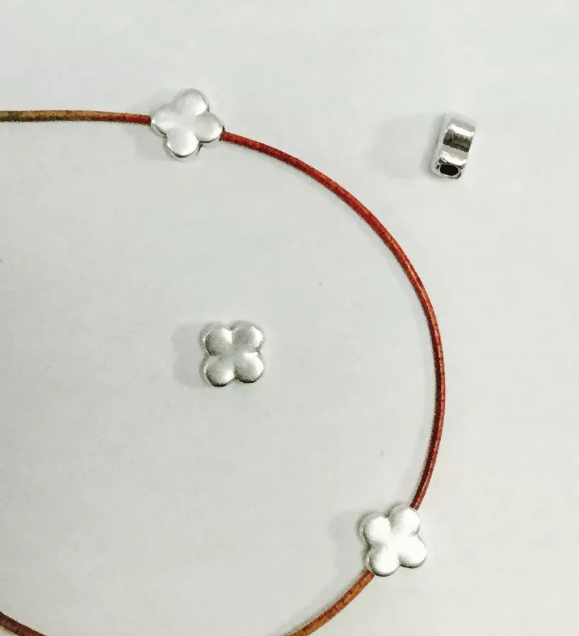 Fleur traversant avec trou 1.90mm