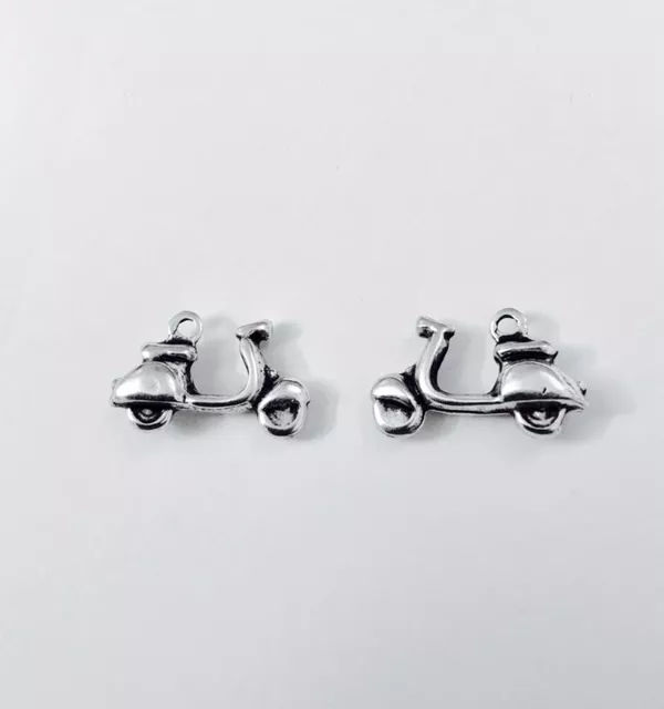 Pendant motocyclette-vespa 