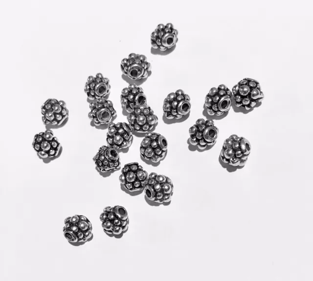 perles de 8mm avec motif trou : 1.90mm