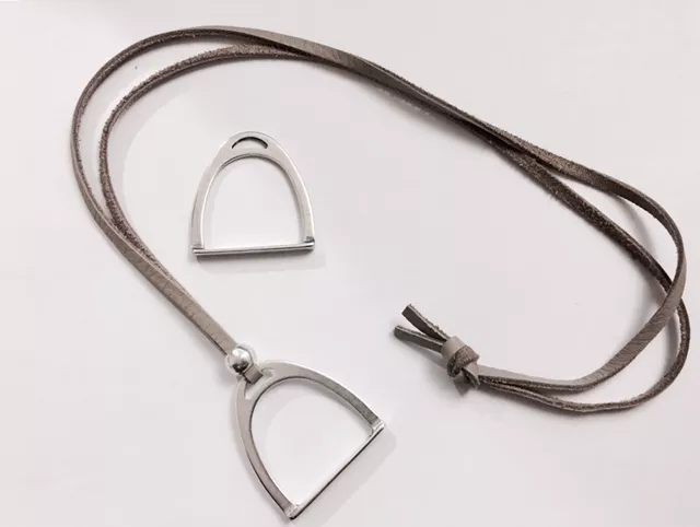 Grands étriers en argent vif 46 x 47 mm plaqué 10microns en France