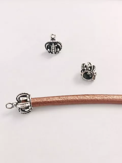 Pendant ou embout 5mm en Couronne