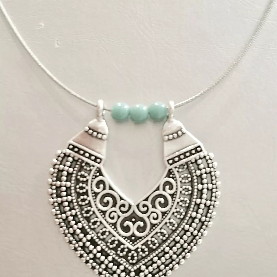Pendant ethnique