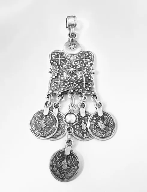 Grand pendant ethnique