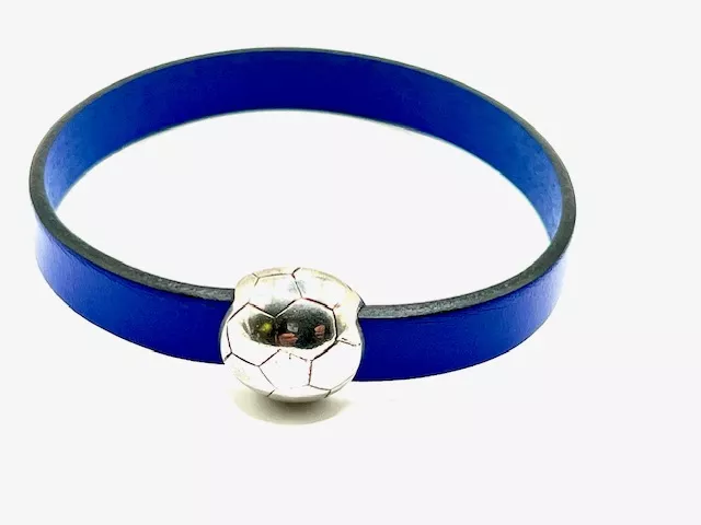 Fermoir aimanté ballon de football en 10mm, en étain plaqué argent