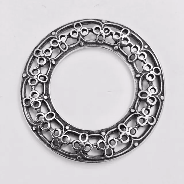 Cercle avec motifs filigranne