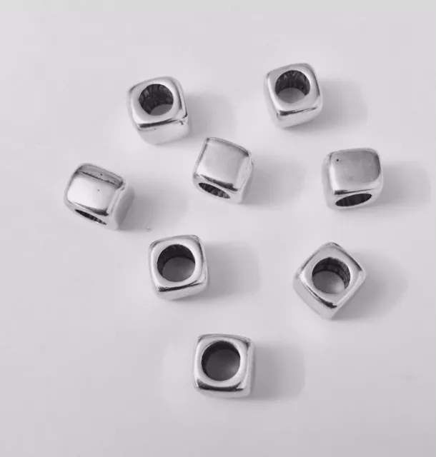 Intercalaire cube 6mm trou ,3.80mm