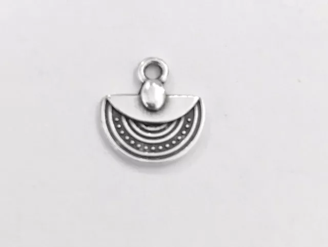 Petit pendant 5.90 x 6.25mm