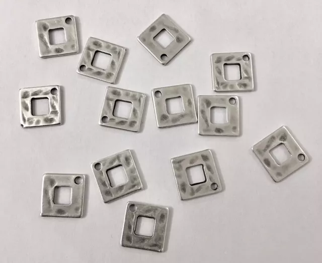 pendant carré martelé 12 x 12 mm