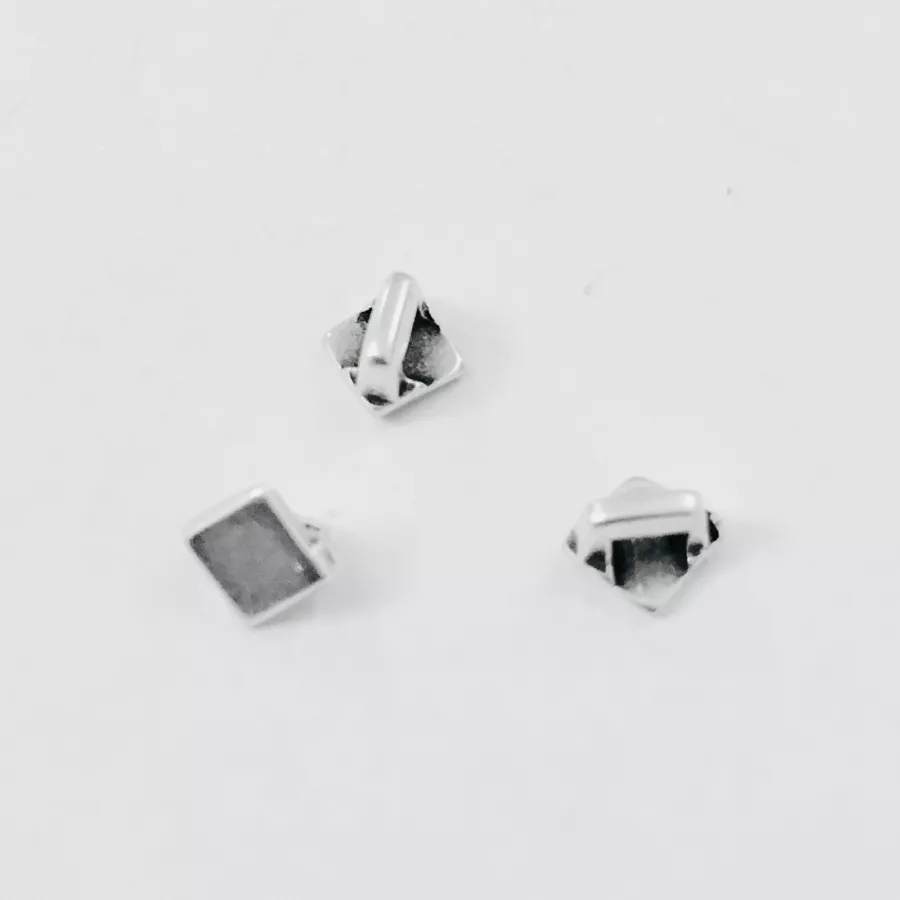 Passant carré - losange pour cuir plat 2.5mm