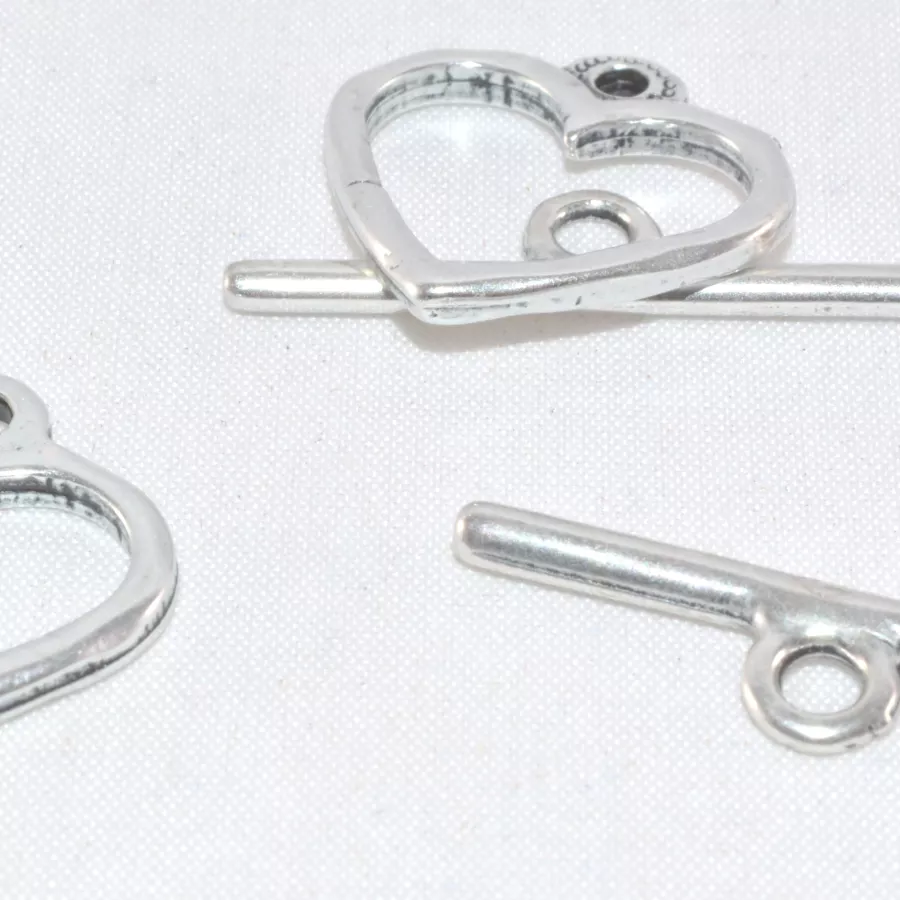 Fermoir T en forme de coeur