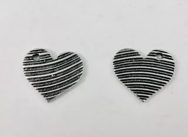 Pendant coeur strié