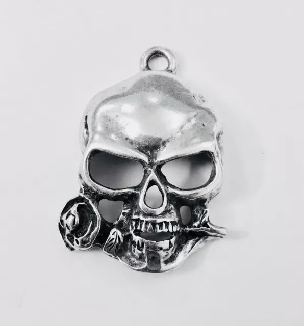 Tête de mort 46 x 31 mm