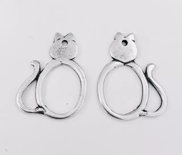 Pendant Chat évidé