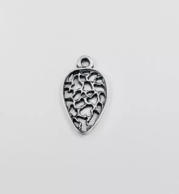 pendant forme poire ajouré