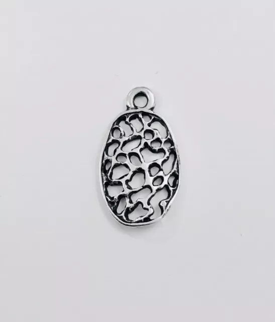 Pendant ovale ajouré
