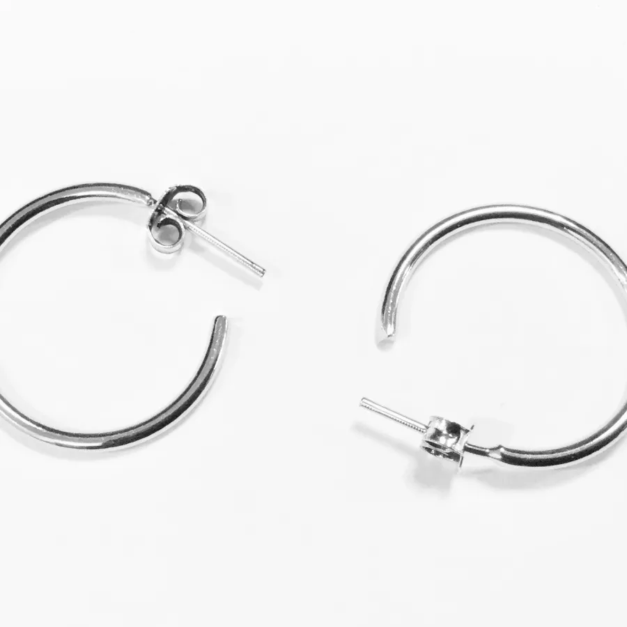 Boucle d’oreille créole en laiton plaqué argent  23mm