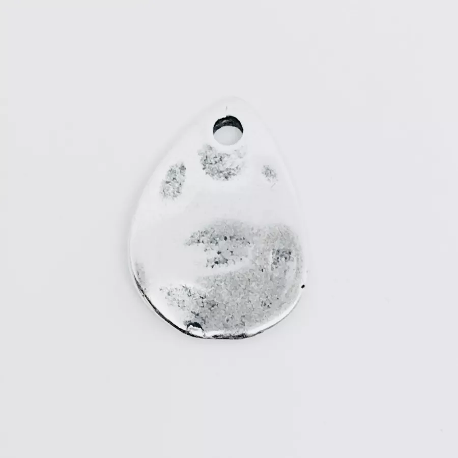 Pendant poire martelé 14.50 x 20.20 mm