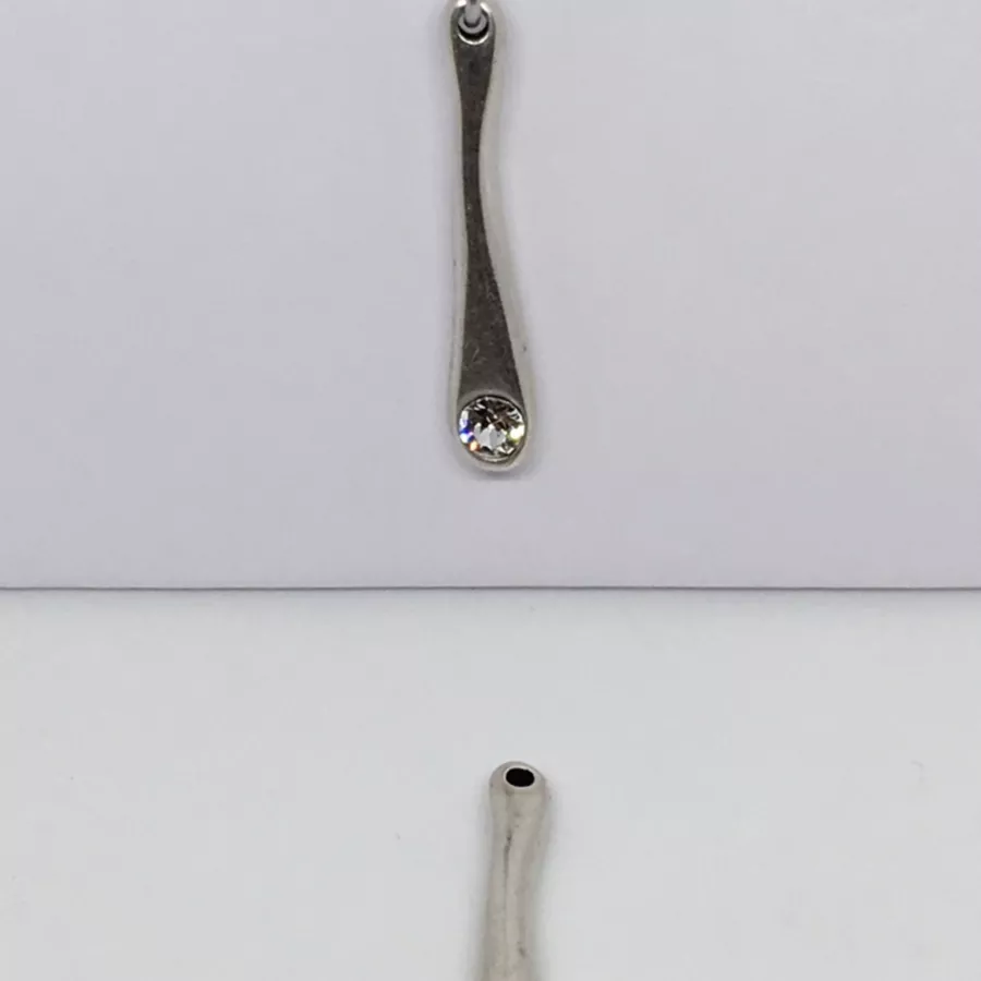 Pendant bâton avec strass