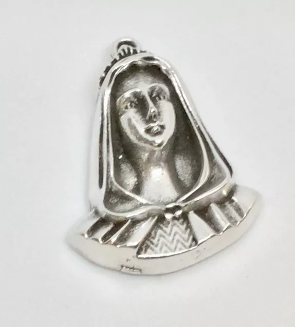 pendant madonna