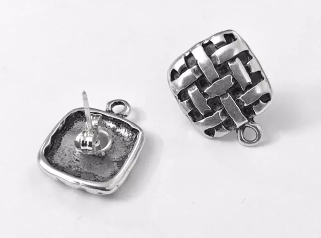 Boucles d'oreilles à clous avec motif