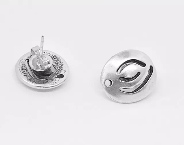 Boucles d'oreilles à clous avec motif 