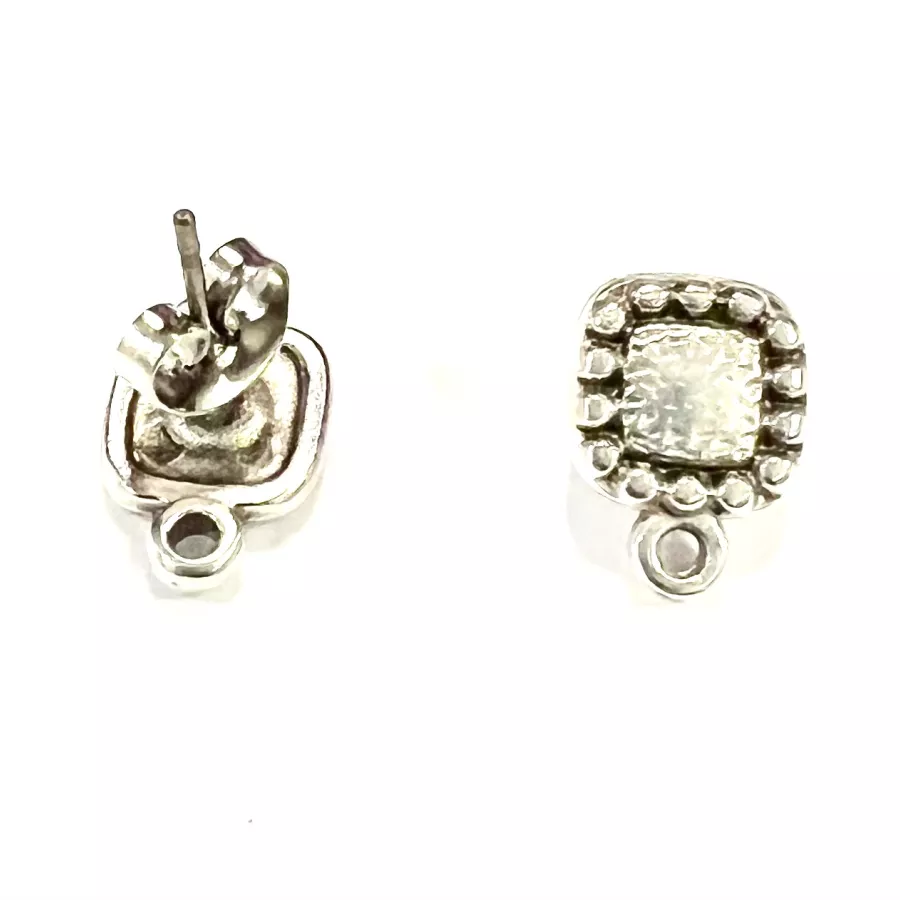 Boucle d’oreille plaqué argent à clou