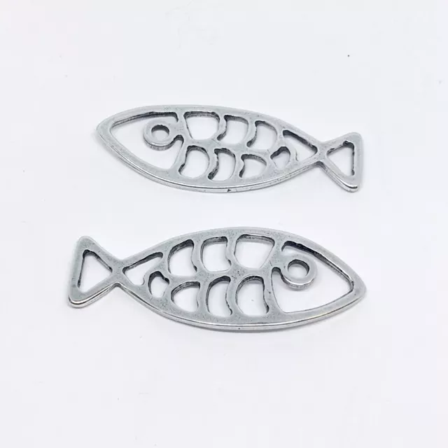 Poisson pendant ou intercalaire 56 x 22mm