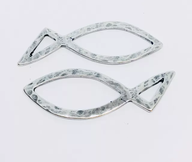 Poisson pendant ou intercalaire 