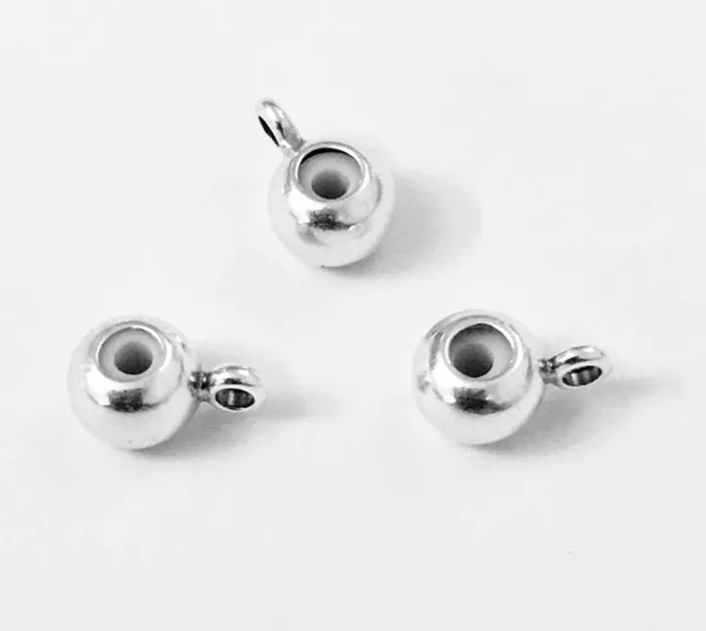 Fermoirs coulissant silicon avec  accroche breloque