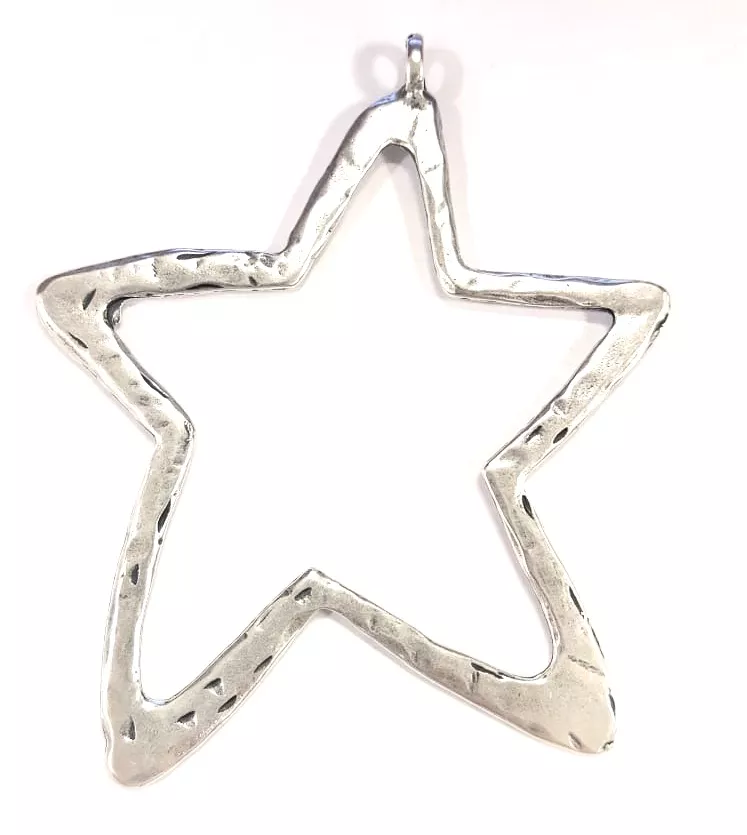 Très grande étoile martelé et stylisé pour sautoir 98 x 84 mm