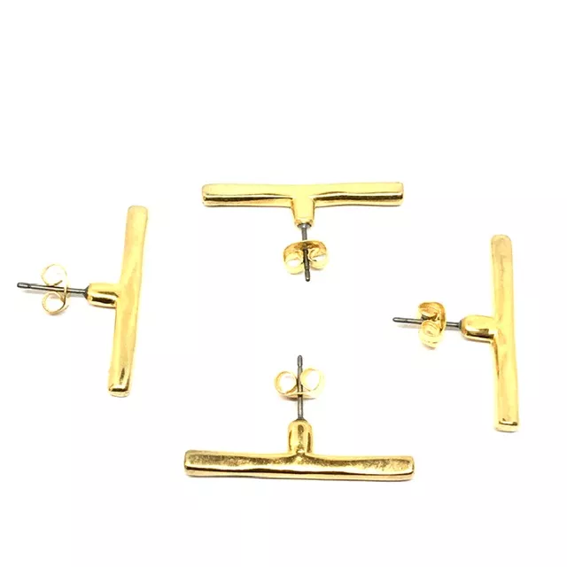 Boucle d'oreille barre à utiliser seul ou avec un pendant