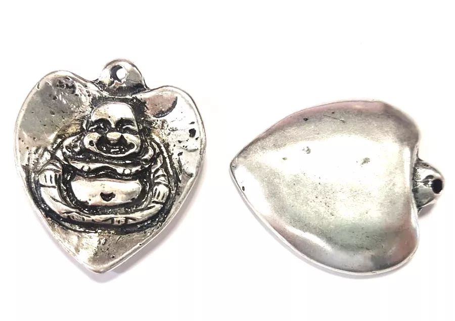 Pendentif coeur avec Bouddha