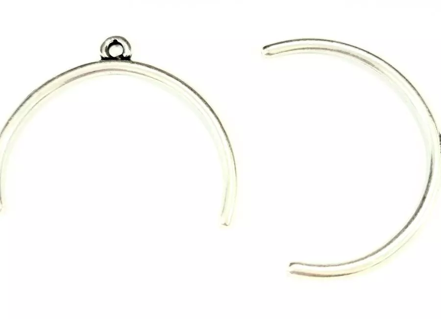 Pendant demi-cercle